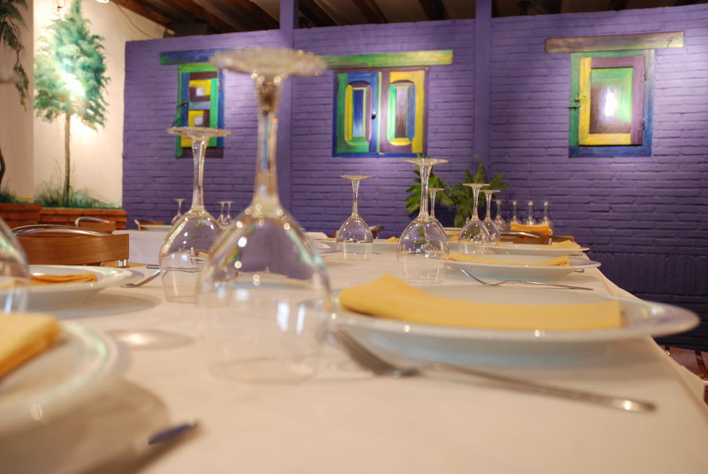 Hostal El Cardenillo Madrigal de la Vera Ngoại thất bức ảnh