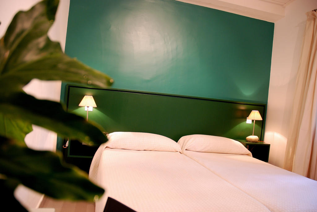 Hostal El Cardenillo Madrigal de la Vera Ngoại thất bức ảnh
