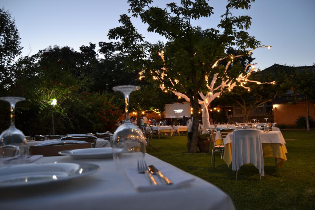 Hostal El Cardenillo Madrigal de la Vera Ngoại thất bức ảnh