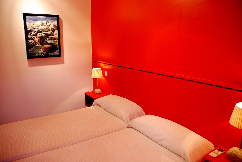 Hostal El Cardenillo Madrigal de la Vera Ngoại thất bức ảnh